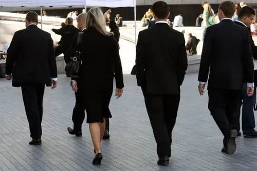 Do Employers Look At Candidates& Social Media?